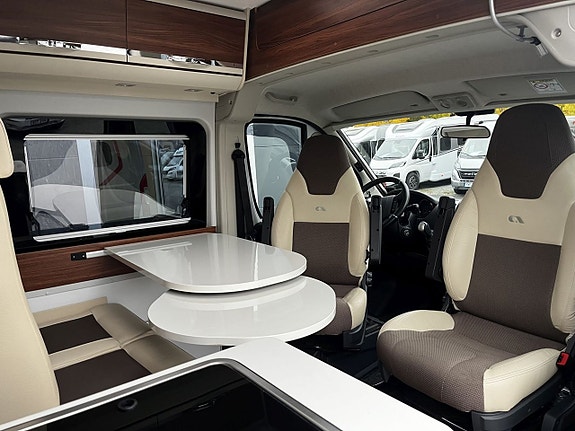 Adria Twin 640SLX Långbäddar, 180 hk, automat, Alde vattenburen värme 11 of 26