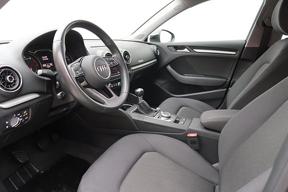 Audi A3 4 of 19