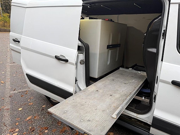 Ford Transit Connect 12 of 14