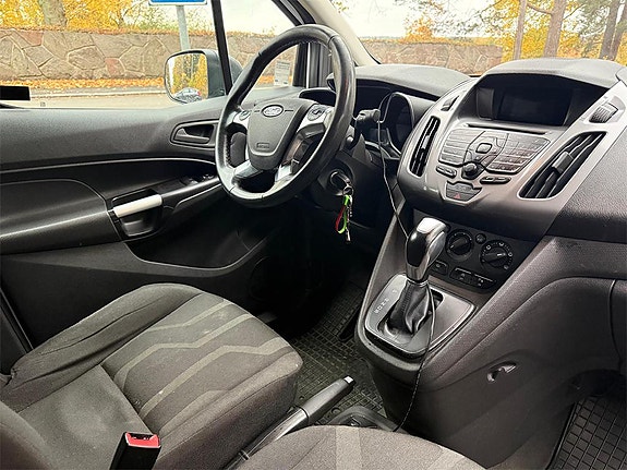 Ford Transit Connect 8 of 14