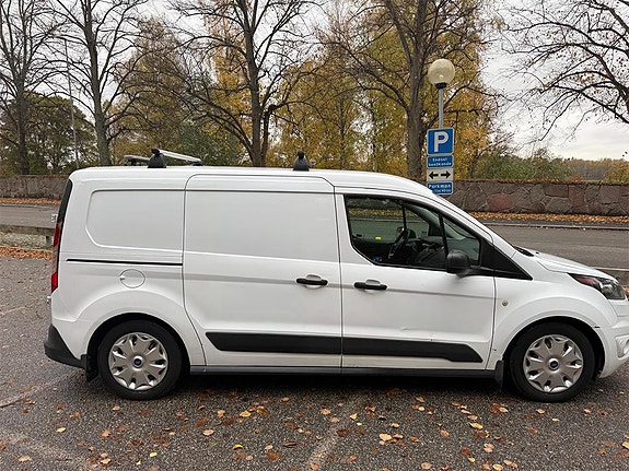 Ford Transit Connect 13 of 14