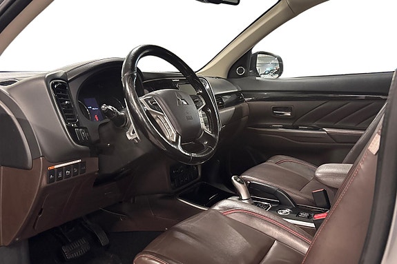 MITSUBISHI OUTLANDER PHEV HYBRIDE RECHARGEABLE CVT 203 ch BUSINESS - GPS - CUIR - CAM 360° - 215600 KM