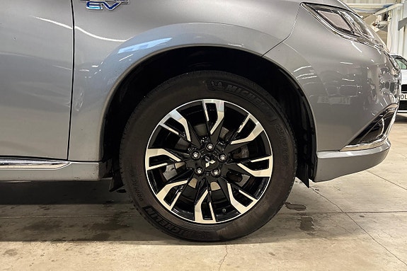 MITSUBISHI OUTLANDER PHEV HYBRIDE RECHARGEABLE CVT 203 ch BUSINESS - GPS - CUIR - CAM 360° - 215600 KM