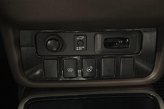 MITSUBISHI OUTLANDER PHEV HYBRIDE RECHARGEABLE CVT 203 ch BUSINESS - GPS - CUIR - CAM 360° - 215600 KM