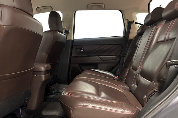 MITSUBISHI OUTLANDER PHEV HYBRIDE RECHARGEABLE CVT 203 ch BUSINESS - GPS - CUIR - CAM 360° - 215600 KM