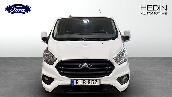 Ford Transit Custom 8 of 15