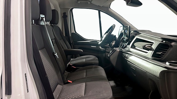Ford Transit Custom 5 of 15