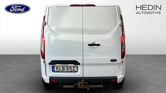 Ford Transit Custom 7 of 15