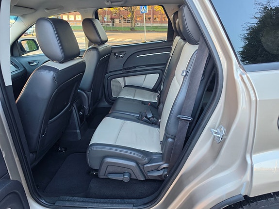 Dodge Journey 20 of 24