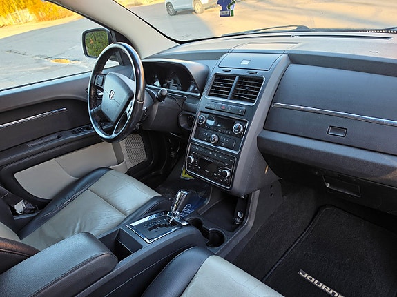 Dodge Journey 15 of 24