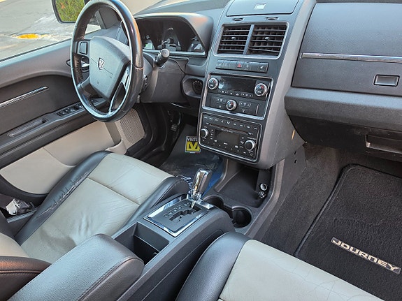 Dodge Journey 23 of 24