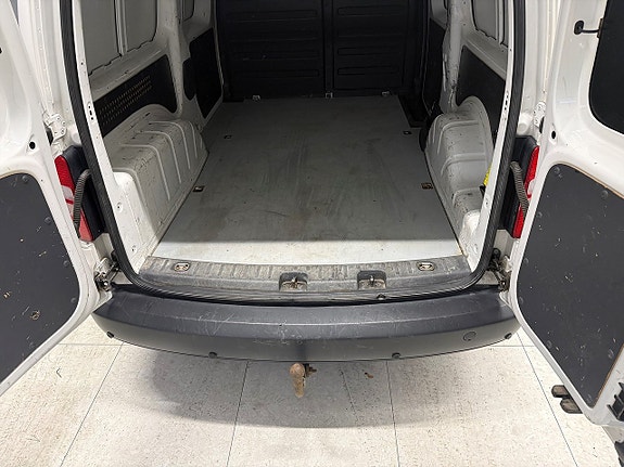 Volkswagen Caddy Maxi 6 of 13