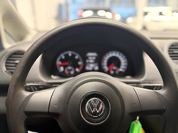 Volkswagen Caddy Maxi 12 of 13
