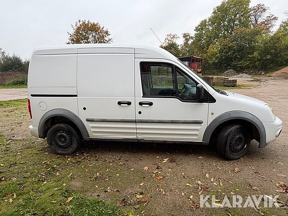 Ford Transit Connect 4 of 6