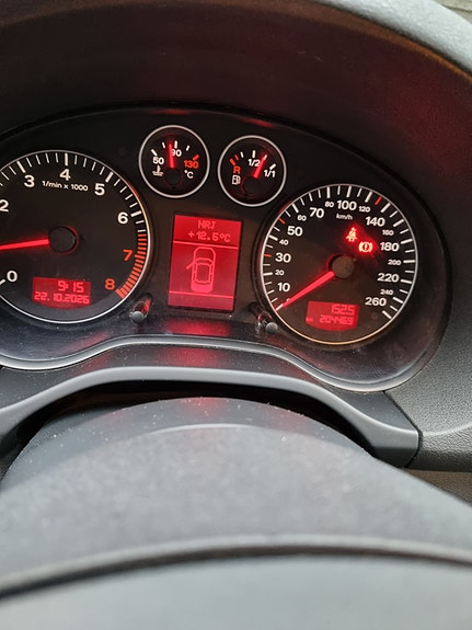 Audi A3 3 of 5