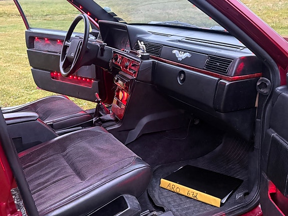 Volvo 740 11 of 14
