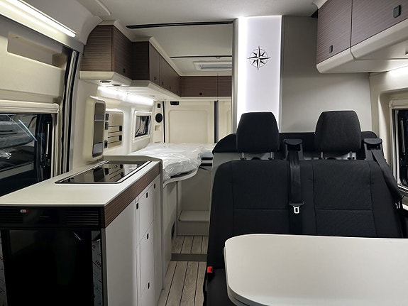 Westfalia Columbus 640E 180 hk, automat, långbäddar, litium, Maxi-chassi 12 of 24