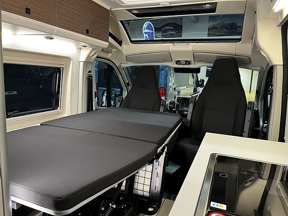 Westfalia Columbus 640E 180 hk, automat, långbäddar, litium, Maxi-chassi 20 of 24
