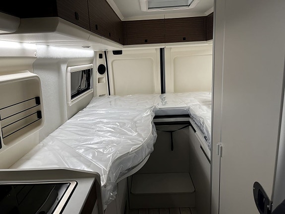 Westfalia Columbus 640E 180 hk, automat, långbäddar, litium, Maxi-chassi 15 of 24