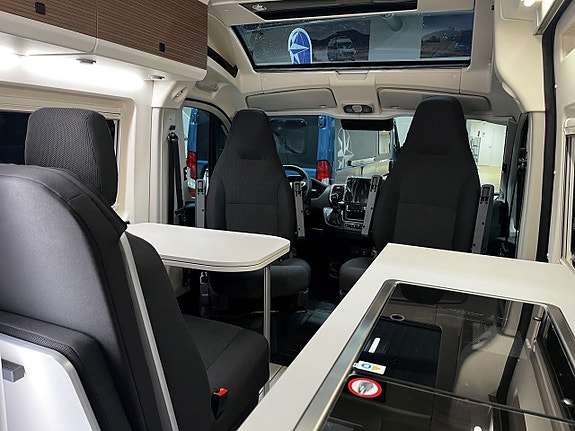 Westfalia Columbus 640E 180 hk, automat, långbäddar, litium, Maxi-chassi 19 of 24