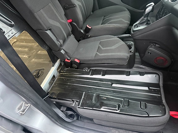 Ford Transit Connect 14 of 15