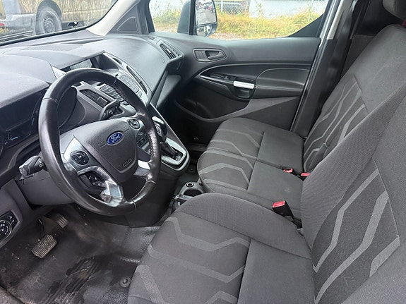 Ford Transit Connect 11 of 15