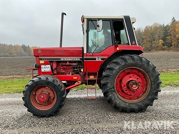 Traktor International IH 1086 3 of 6
