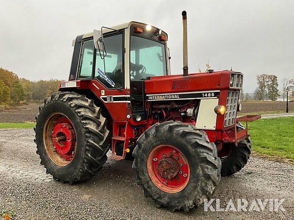 Traktor International IH 1486 2 of 6
