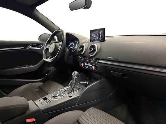 Audi A3 9 of 14