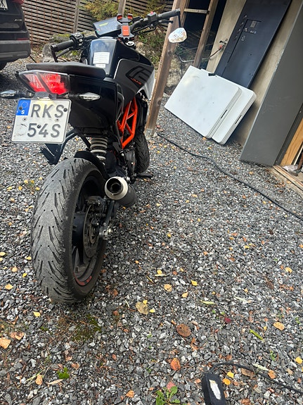 KTM 125 Duke 4 of 5