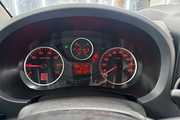 Peugeot Partner 13 of 18