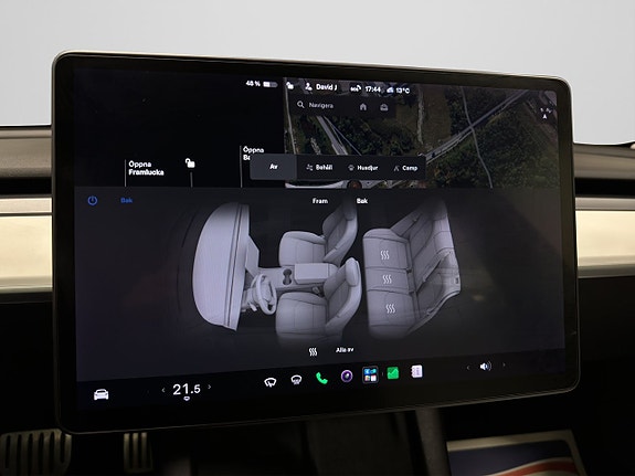 Tesla Model 3 19 of 25