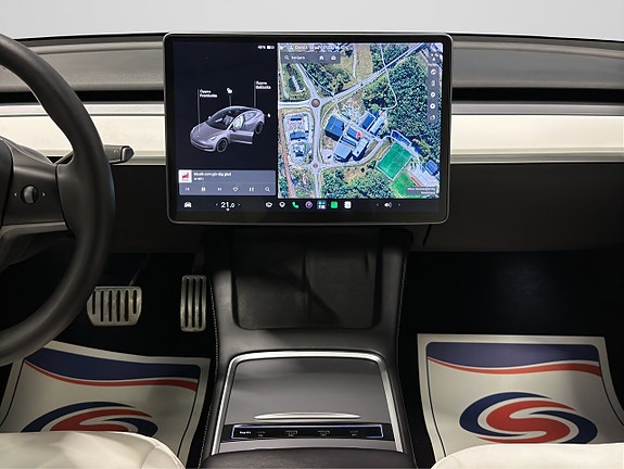 Tesla Model 3 16 of 25