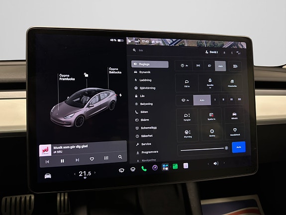 Tesla Model 3 20 of 25