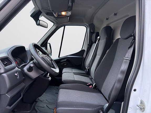 Renault Master 8 of 16