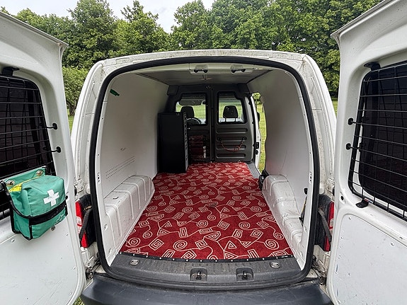 Volkswagen Caddy Maxi 3 of 5