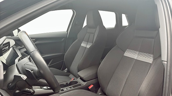 Audi A3 8 of 12