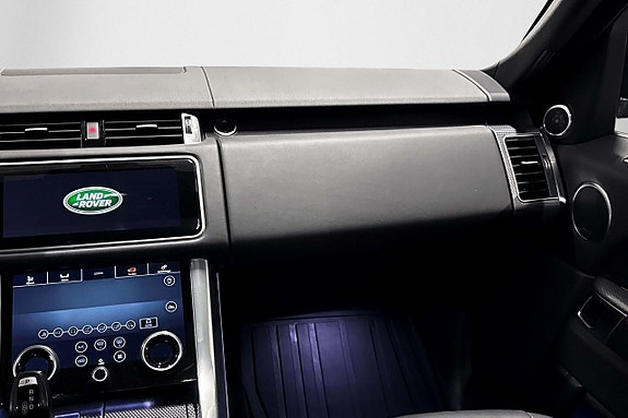 Land Rover Range Rover Sport 16 of 26