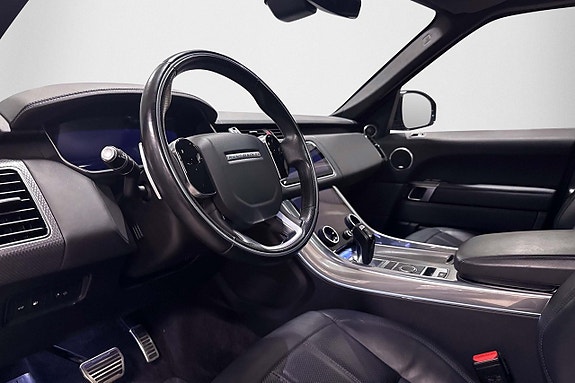 Land Rover Range Rover Sport 9 of 26