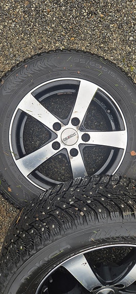 Product image 1 of 3
