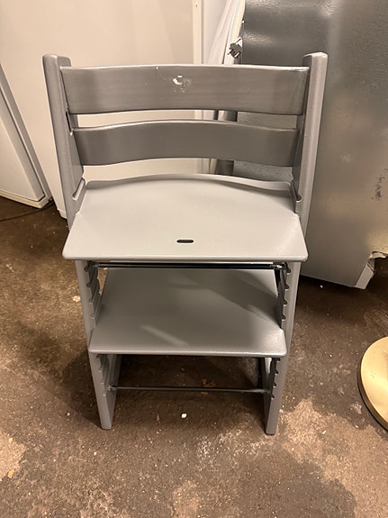 Stokke Tripp Trapp barnstol grå