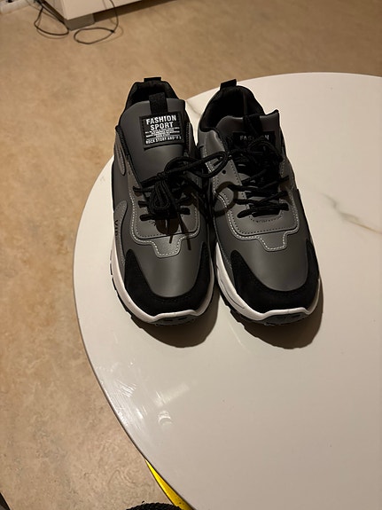 Product image 1 of 5