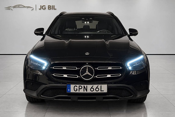 Mercedes-Benz E 220 d 14 of 30
