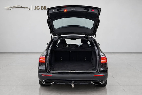 Mercedes-Benz E 220 d 7 of 30