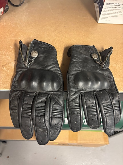 Product image 1 of 4