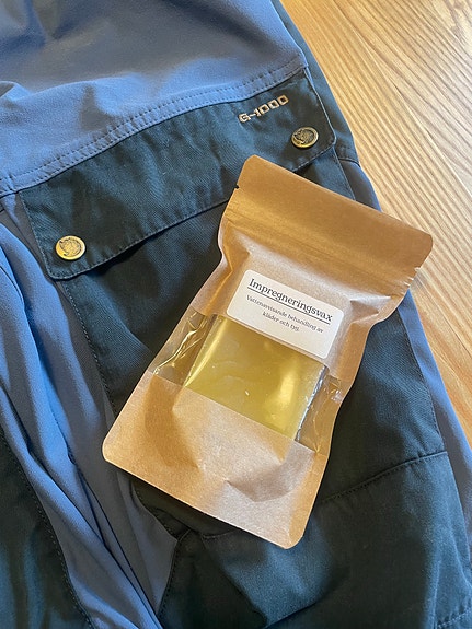 Product image 1 of 2