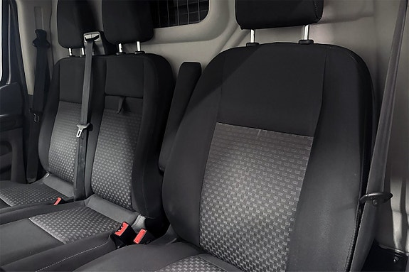 Ford Transit Custom 9 of 20