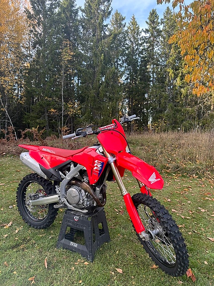 Honda CRF 450 2 of 3