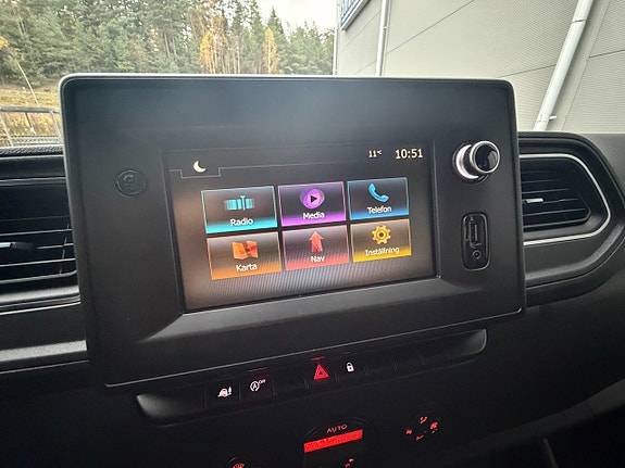 Renault Master 24 of 30
