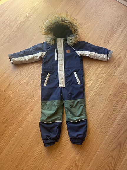 Product image 1 of 2